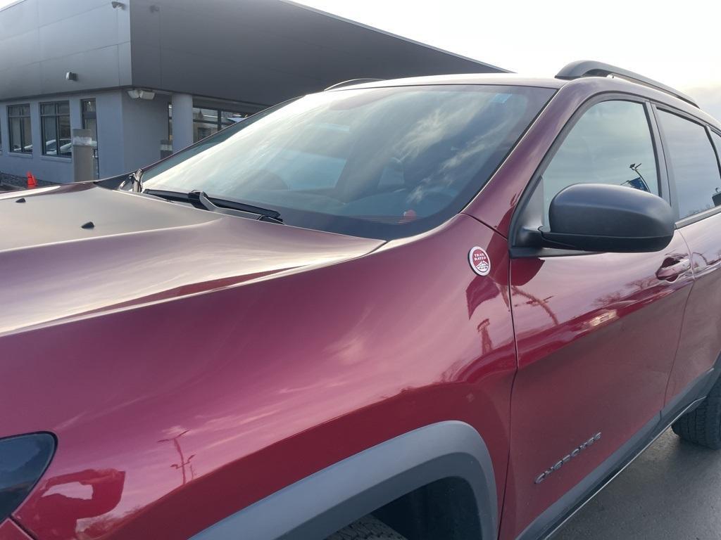 used 2016 Jeep Cherokee car, priced at $13,989