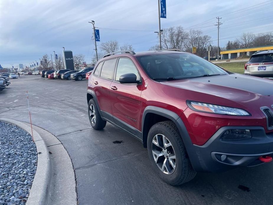 used 2016 Jeep Cherokee car, priced at $13,989