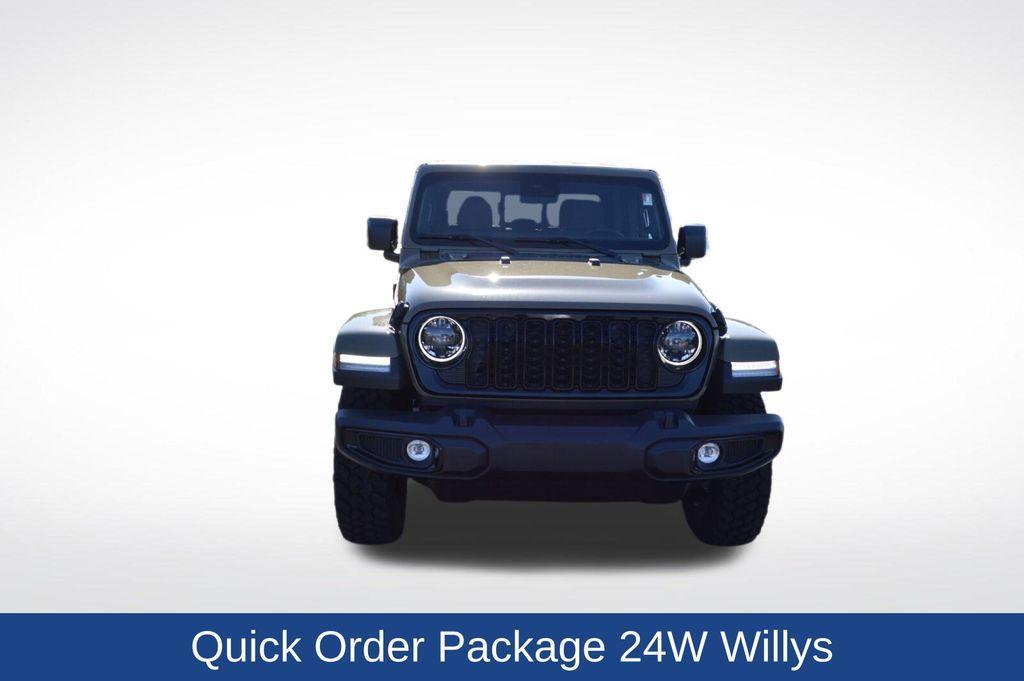 new 2025 Jeep Gladiator car, priced at $46,668