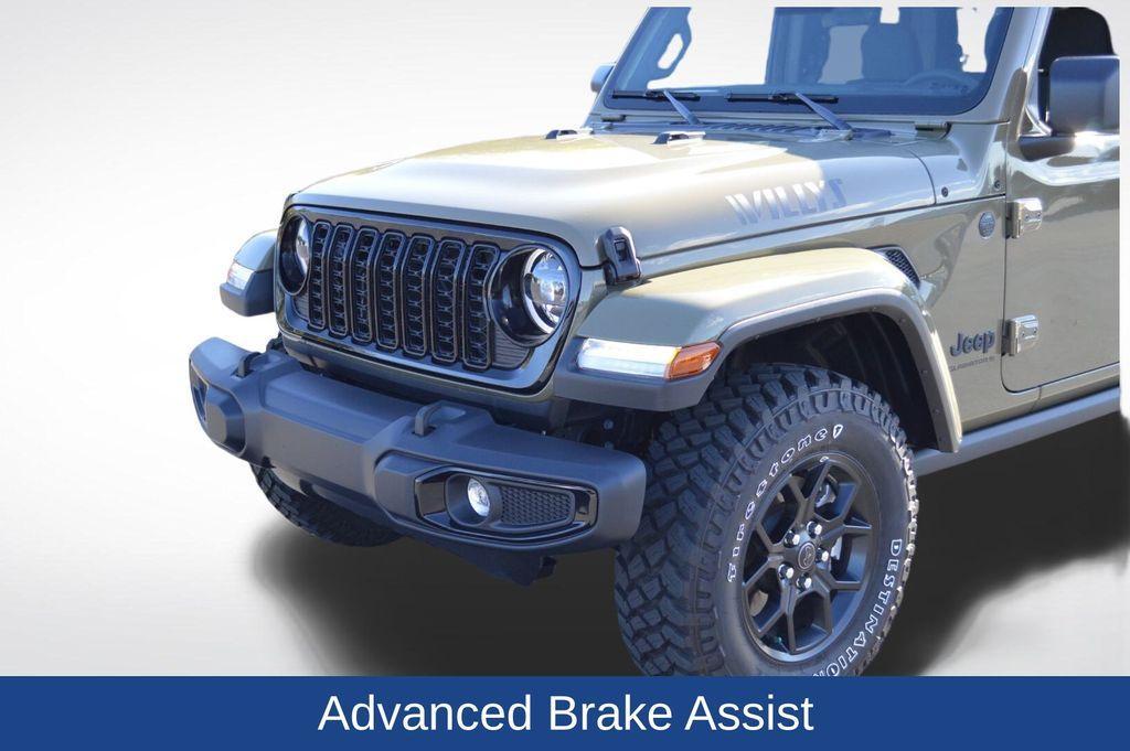 new 2025 Jeep Gladiator car, priced at $46,668