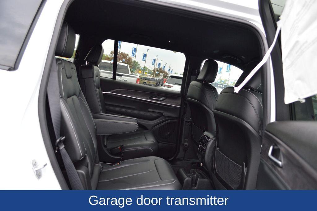 new 2025 Jeep Grand Cherokee L car, priced at $46,252
