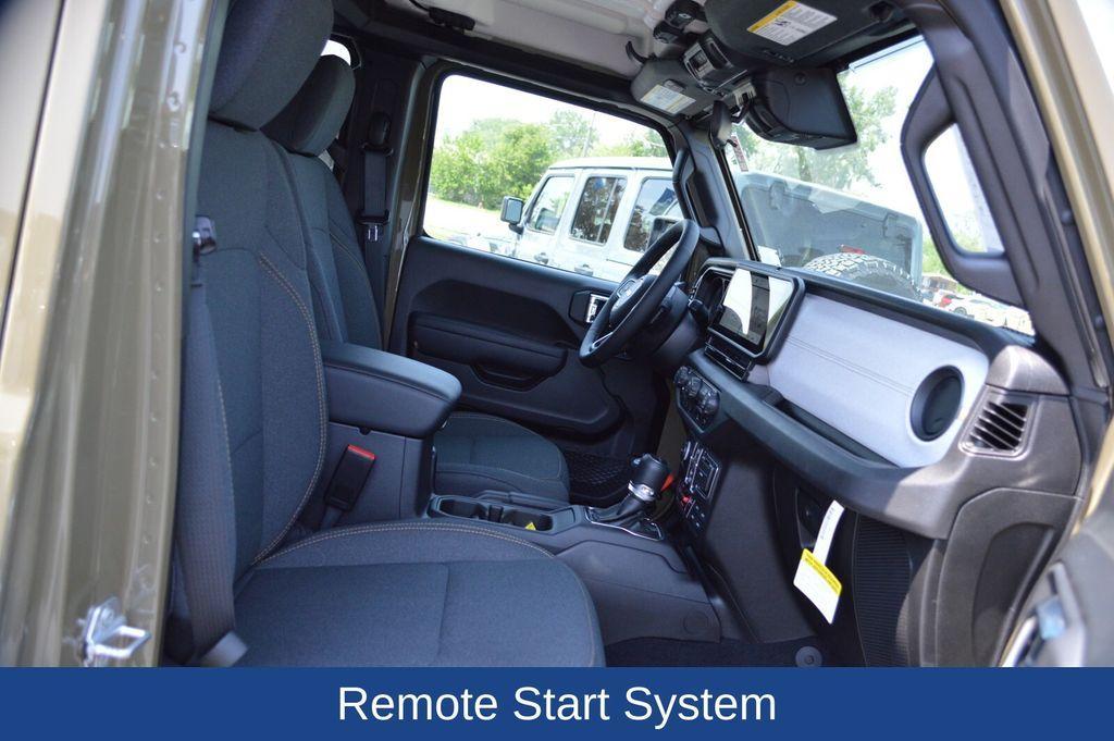 new 2025 Jeep Gladiator car, priced at $51,080