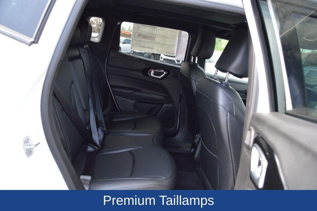 new 2025 Jeep Compass car, priced at $33,012