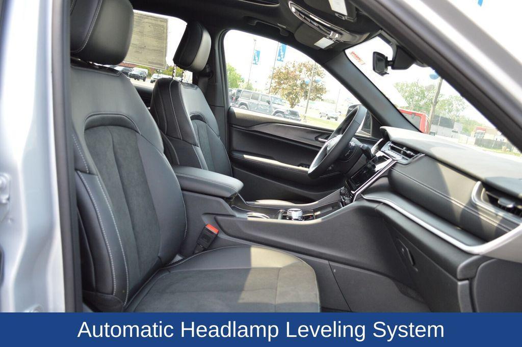 new 2025 Jeep Grand Cherokee L car, priced at $45,840