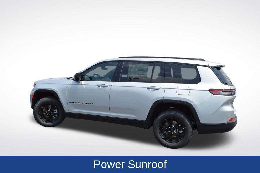 new 2025 Jeep Grand Cherokee L car, priced at $45,840