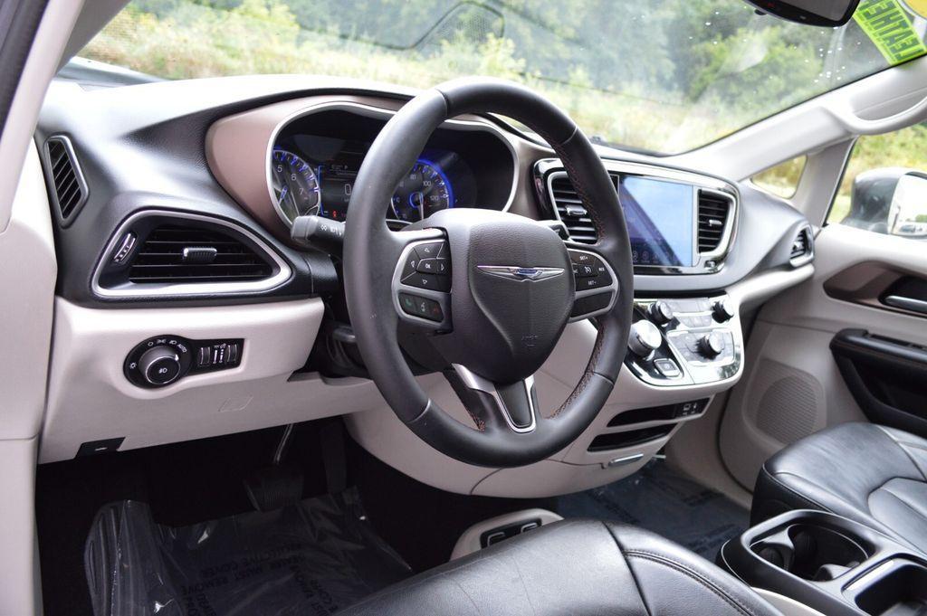 used 2017 Chrysler Pacifica car, priced at $11,800