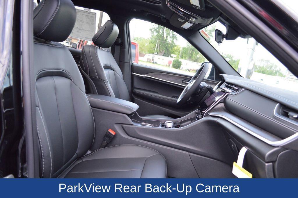 new 2025 Jeep Grand Cherokee L car, priced at $51,950