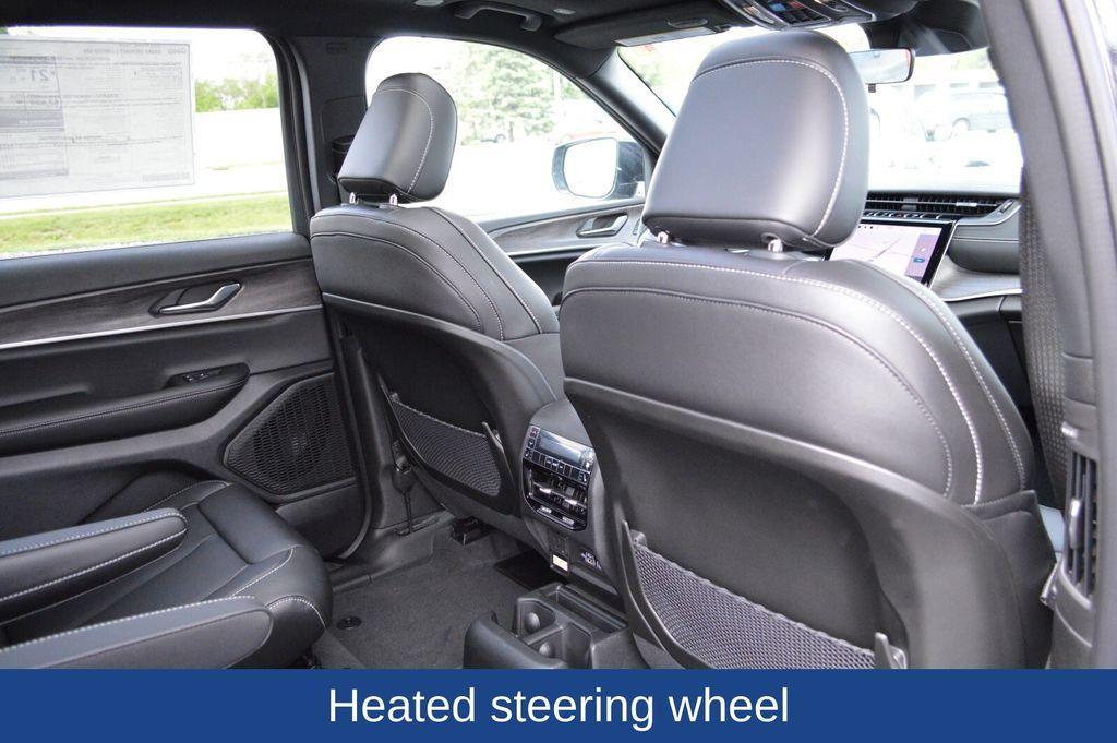 new 2025 Jeep Grand Cherokee L car, priced at $51,950