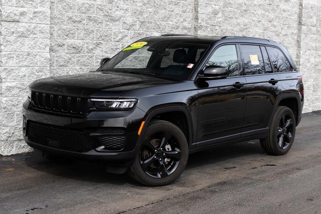 used 2024 Jeep Grand Cherokee car, priced at $37,000