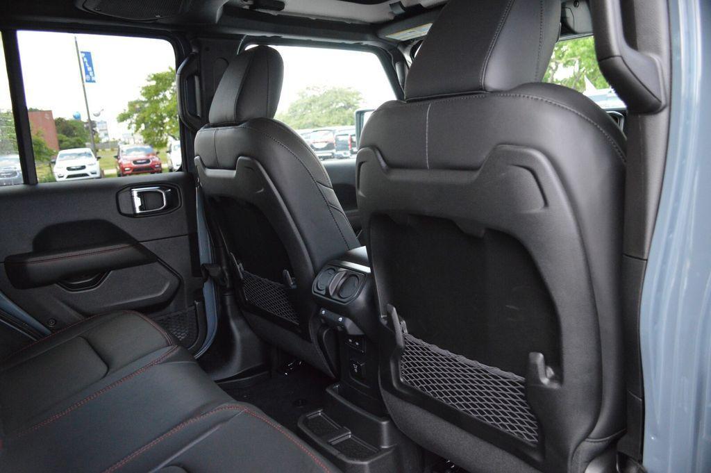 new 2025 Jeep Wrangler car, priced at $69,678