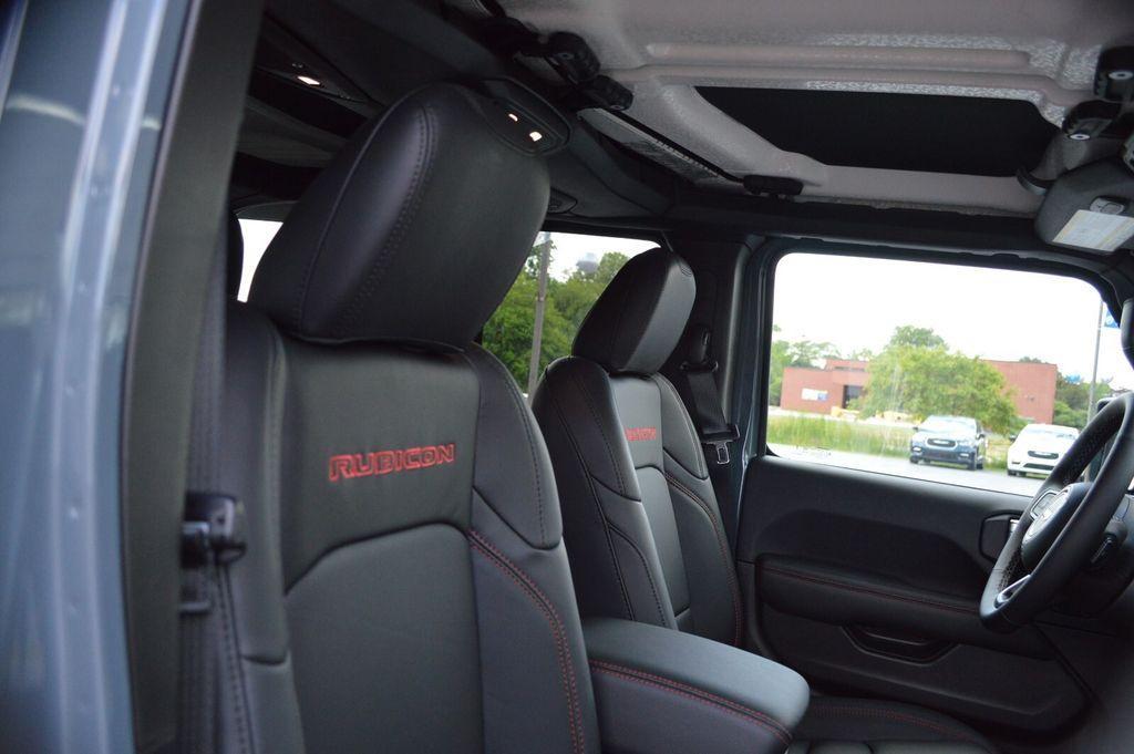 new 2025 Jeep Wrangler car, priced at $69,678