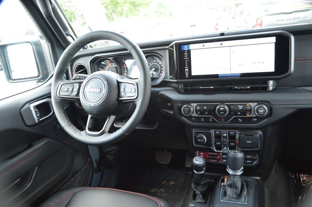 new 2025 Jeep Wrangler car, priced at $69,678