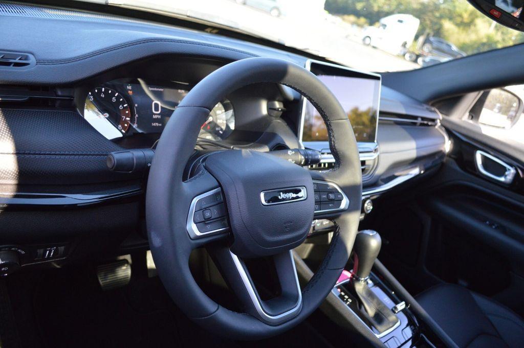 new 2025 Jeep Compass car, priced at $36,510