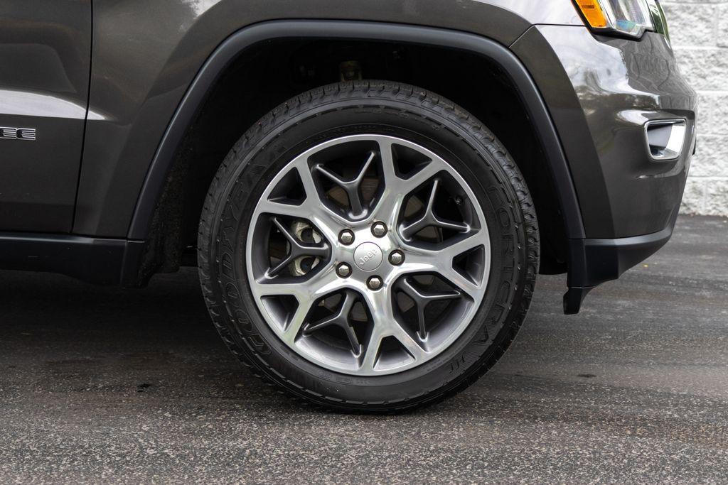 used 2020 Jeep Grand Cherokee car, priced at $25,989