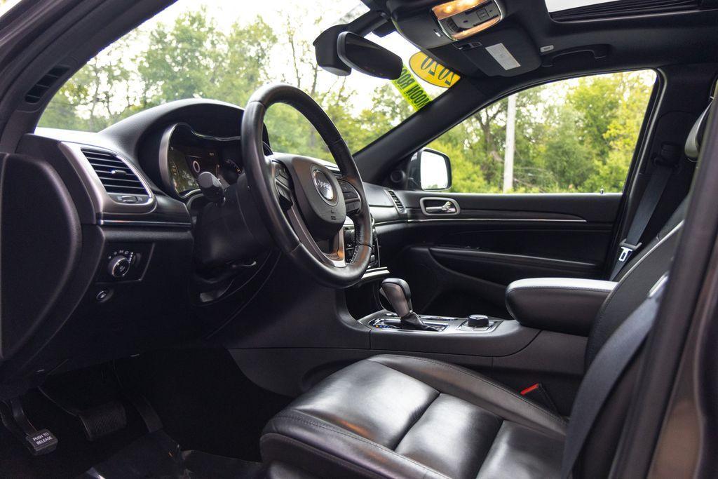 used 2020 Jeep Grand Cherokee car, priced at $25,989