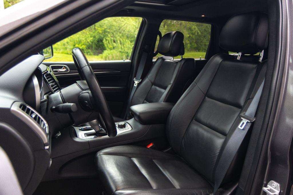used 2020 Jeep Grand Cherokee car, priced at $25,989