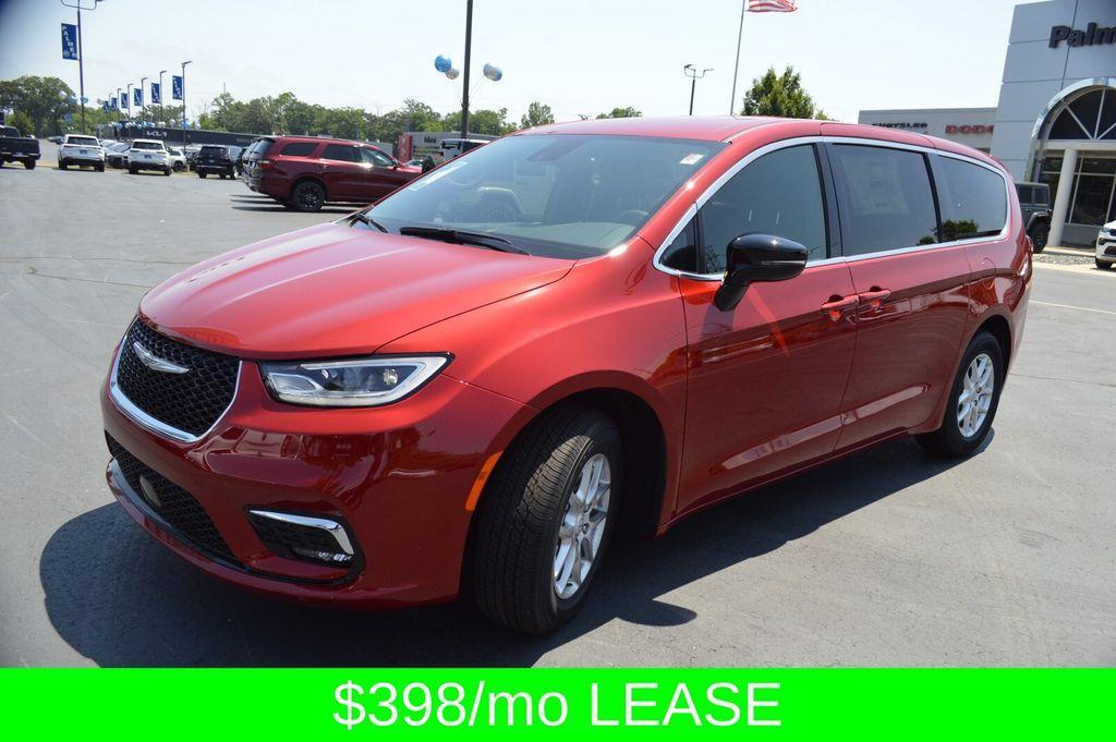 new 2025 Chrysler Pacifica car, priced at $42,892