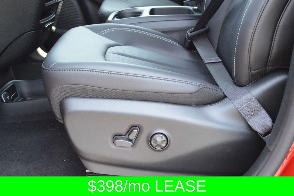new 2025 Chrysler Pacifica car, priced at $42,892