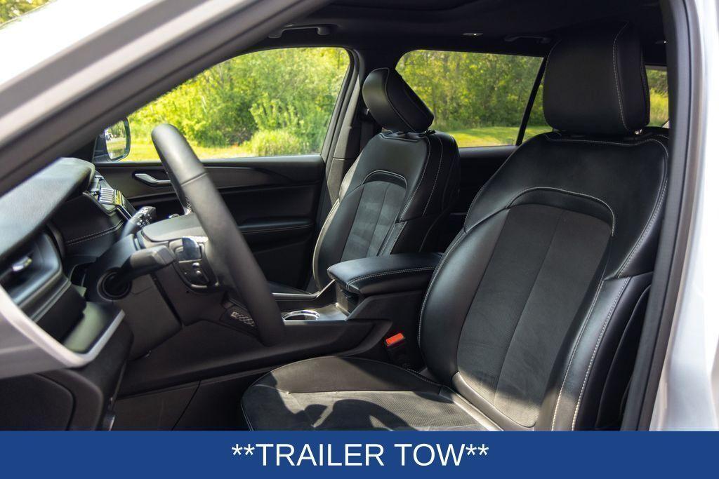 used 2024 Jeep Grand Cherokee L car, priced at $41,545