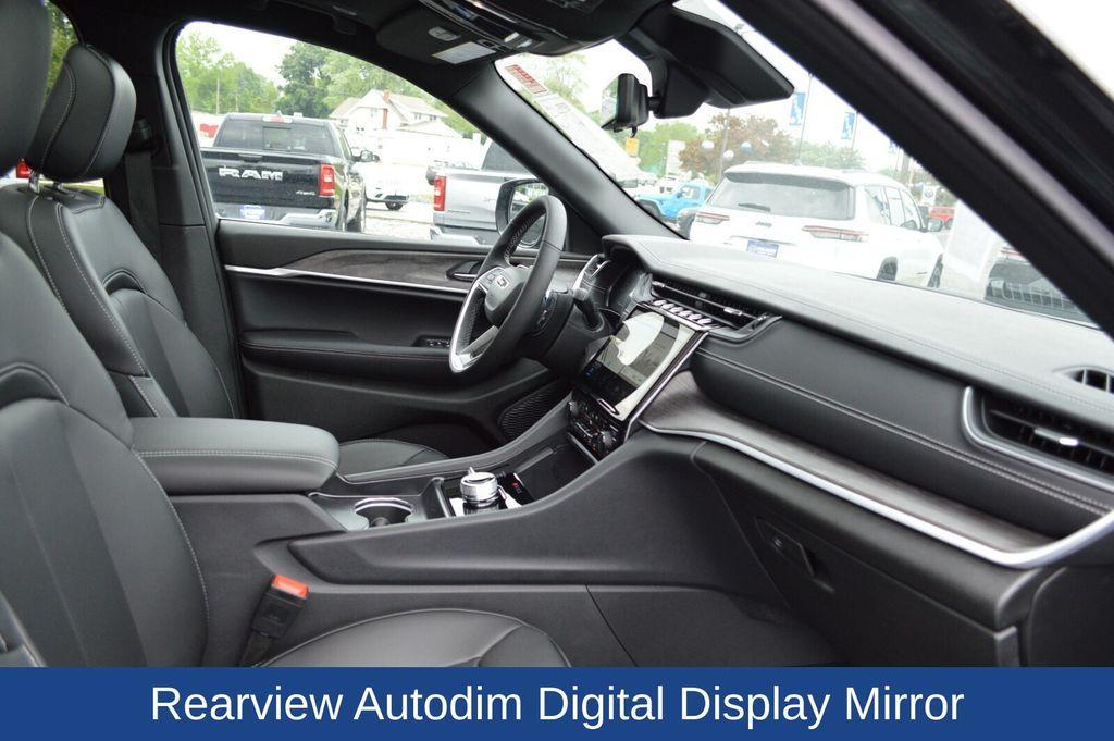 new 2025 Jeep Grand Cherokee L car, priced at $54,950