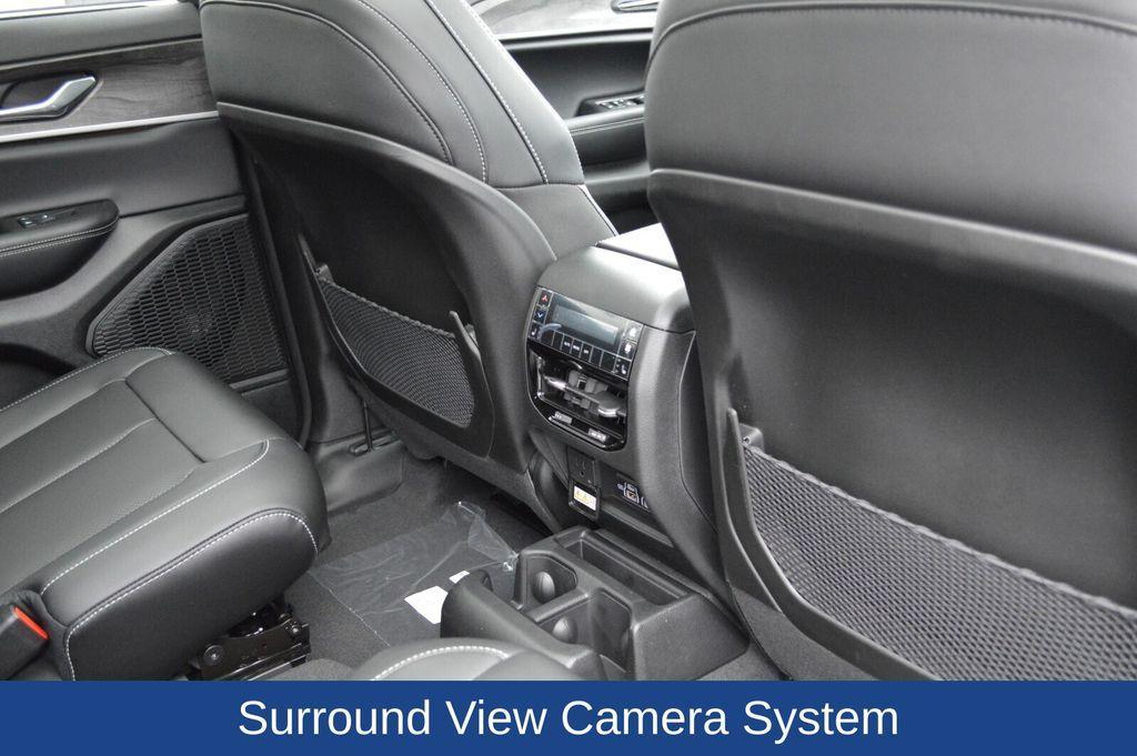new 2025 Jeep Grand Cherokee L car, priced at $54,950