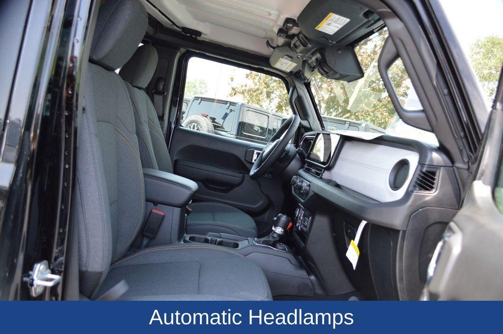 new 2025 Jeep Wrangler car, priced at $51,345