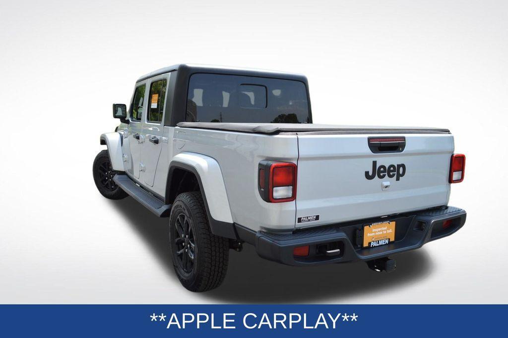 used 2022 Jeep Gladiator car, priced at $32,998