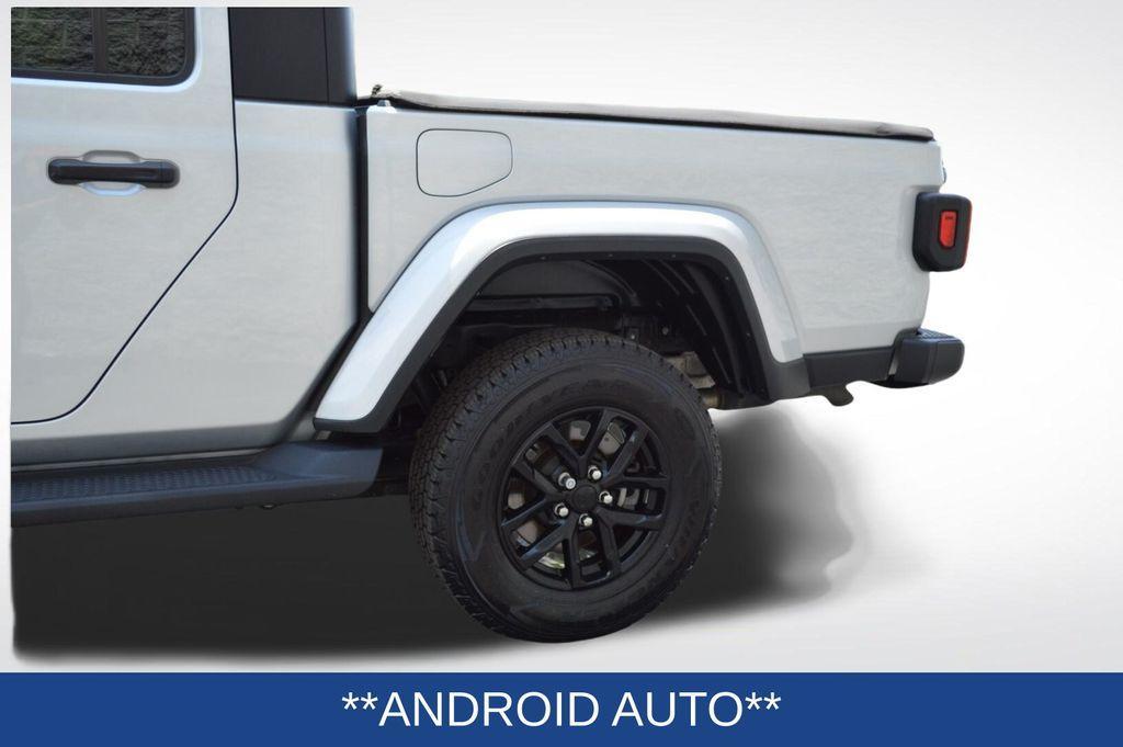 used 2022 Jeep Gladiator car, priced at $32,998