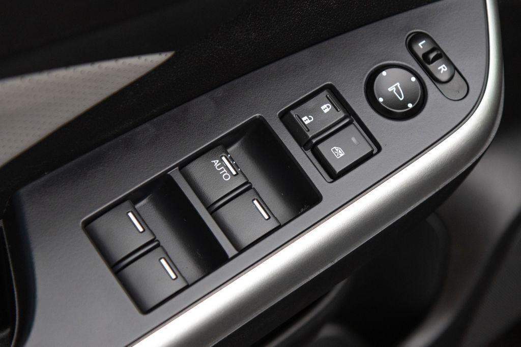 used 2015 Honda CR-V car, priced at $12,500