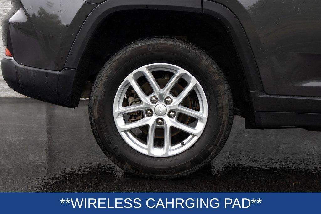 used 2024 Jeep Grand Cherokee car, priced at $33,875