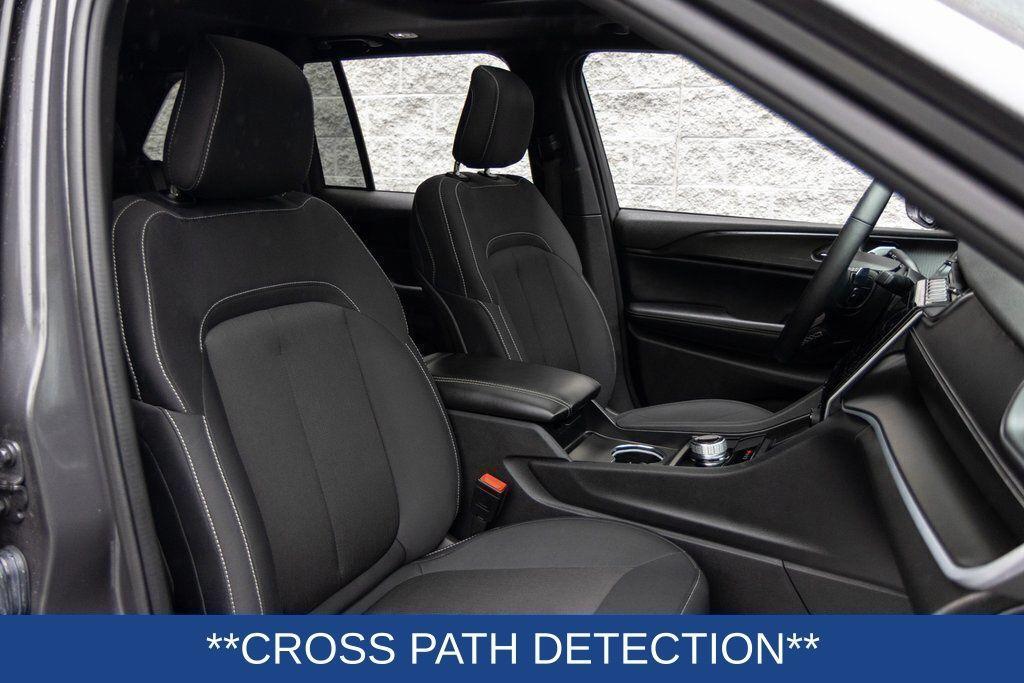 used 2024 Jeep Grand Cherokee car, priced at $33,875