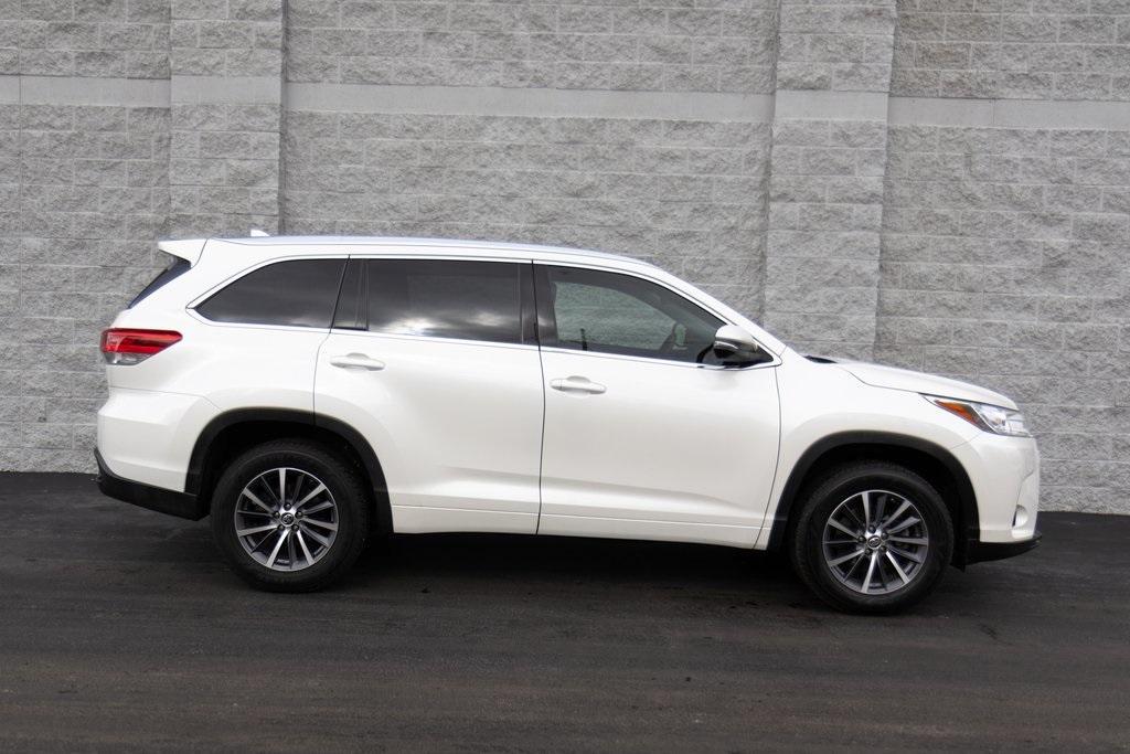 used 2018 Toyota Highlander car, priced at $22,449