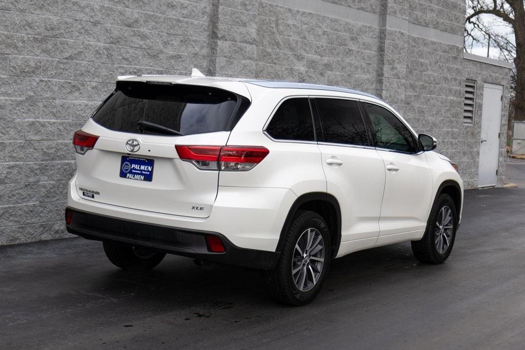 used 2018 Toyota Highlander car, priced at $22,449