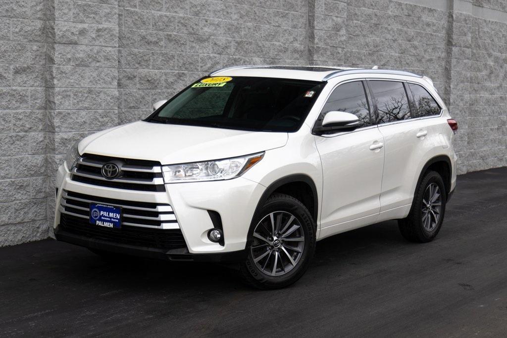 used 2018 Toyota Highlander car, priced at $22,449