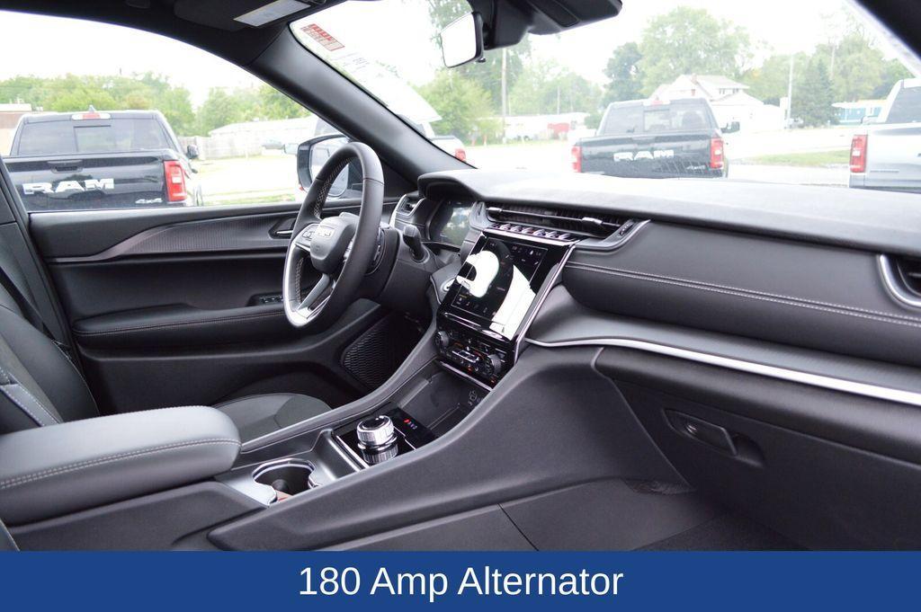 new 2025 Jeep Grand Cherokee L car, priced at $48,130