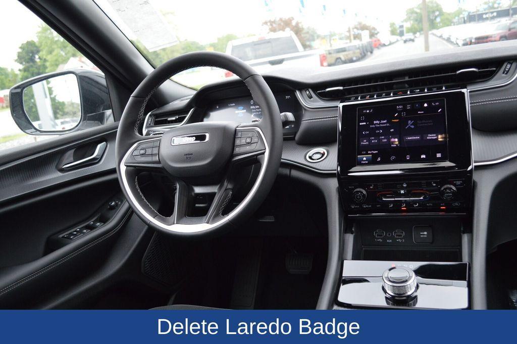 new 2025 Jeep Grand Cherokee L car, priced at $45,682