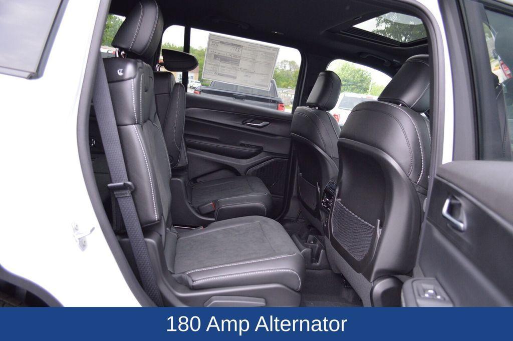 new 2025 Jeep Grand Cherokee L car, priced at $45,682