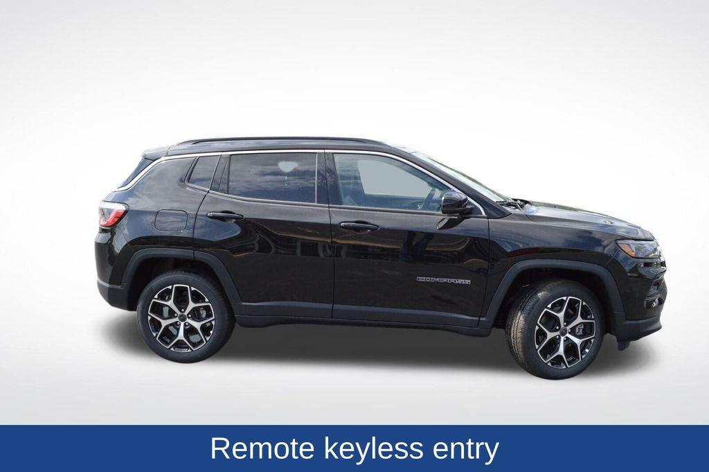 new 2025 Jeep Compass car, priced at $30,992