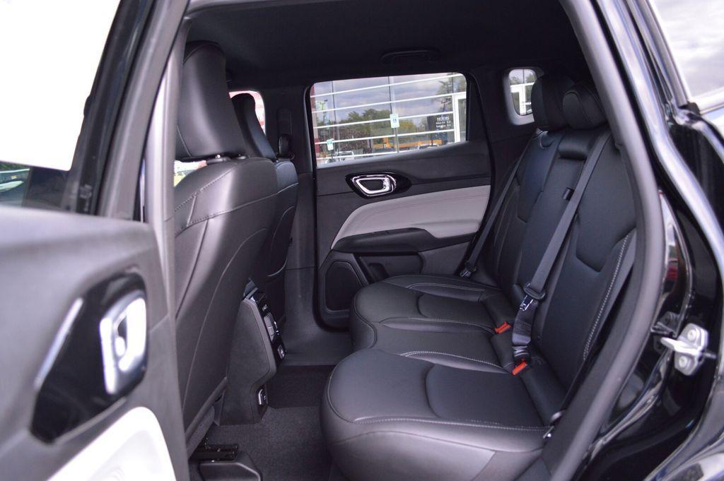 new 2025 Jeep Compass car, priced at $30,992
