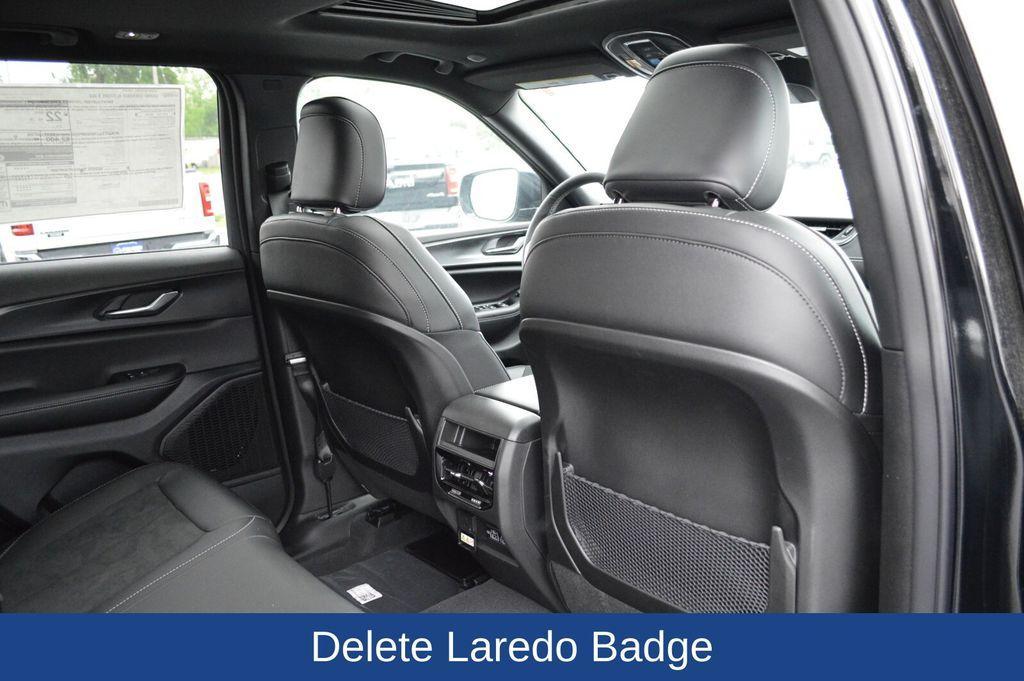 new 2025 Jeep Grand Cherokee car, priced at $46,725