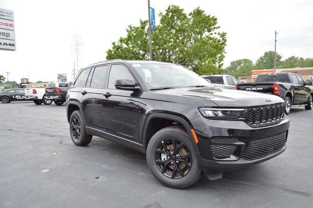 new 2025 Jeep Grand Cherokee car, priced at $44,816