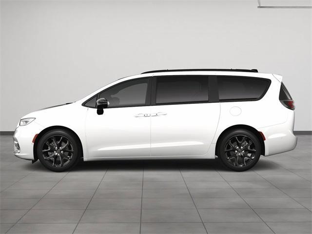 new 2024 Chrysler Pacifica car, priced at $43,577