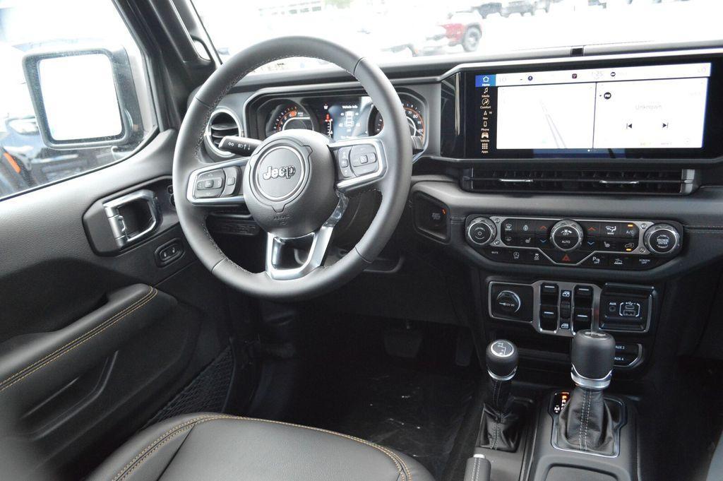 new 2025 Jeep Wrangler car, priced at $57,660