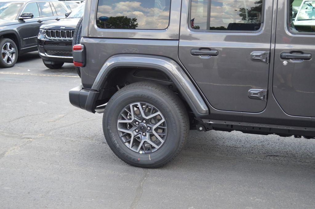 new 2025 Jeep Wrangler car, priced at $57,660