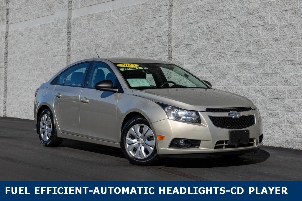 used 2013 Chevrolet Cruze car, priced at $7,500