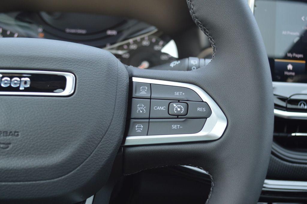 new 2025 Jeep Compass car, priced at $39,105