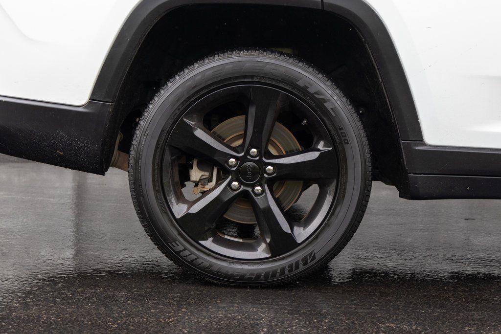used 2024 Jeep Grand Cherokee L car, priced at $40,997