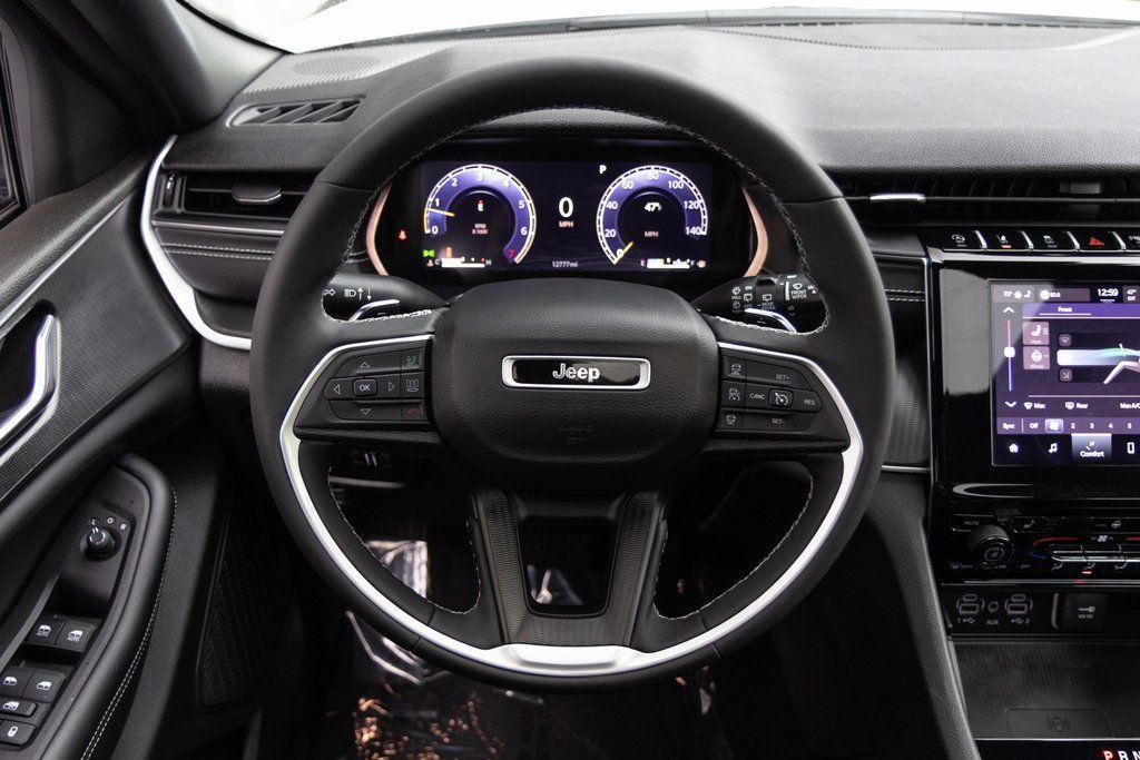 used 2024 Jeep Grand Cherokee L car, priced at $40,997