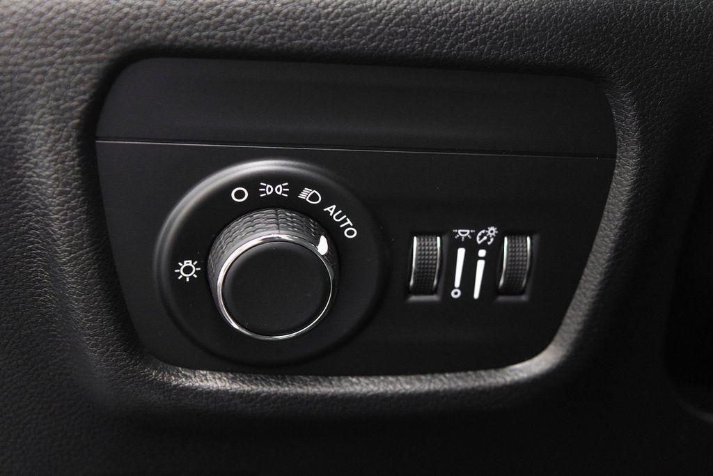 used 2024 Jeep Grand Cherokee L car, priced at $40,997