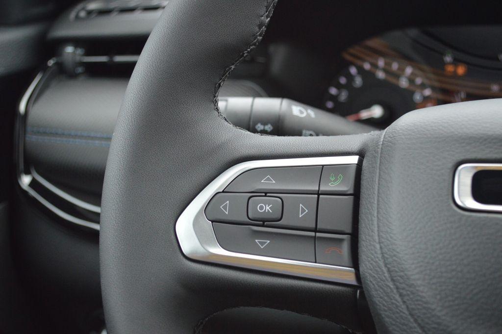 new 2025 Jeep Compass car, priced at $36,105